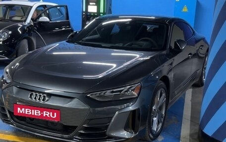 Audi e-tron GT, 2022 год, 8 000 000 рублей, 17 фотография