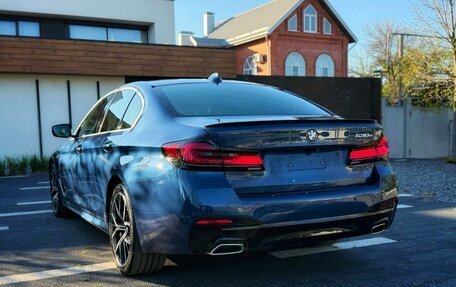 BMW 5 серия, 2021 год, 5 960 000 рублей, 4 фотография