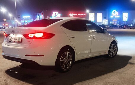 Hyundai Elantra VI рестайлинг, 2017 год, 1 420 000 рублей, 3 фотография