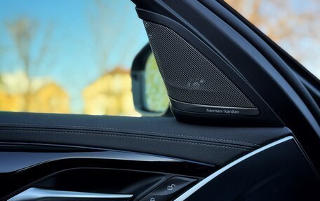 BMW 5 серия, 2021 год, 5 960 000 рублей, 13 фотография