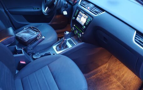 Skoda Octavia, 2016 год, 1 900 000 рублей, 18 фотография