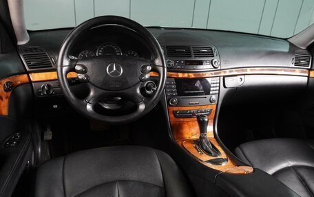 Mercedes-Benz E-Класс, 2008 год, 1 099 000 рублей, 6 фотография