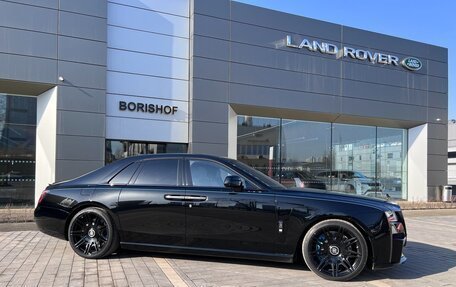 Rolls-Royce Ghost Series II рестайлинг, 2021 год, 39 000 000 рублей, 2 фотография