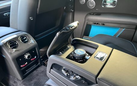 Rolls-Royce Ghost Series II рестайлинг, 2021 год, 39 000 000 рублей, 28 фотография