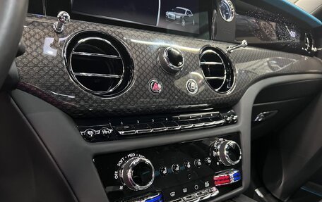 Rolls-Royce Ghost Series II рестайлинг, 2021 год, 39 000 000 рублей, 22 фотография