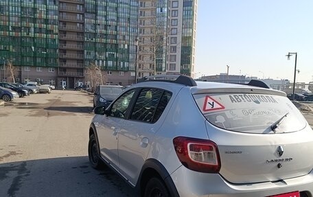 Renault Sandero II рестайлинг, 2015 год, 560 000 рублей, 1 фотография