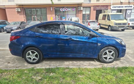 Hyundai Solaris II рестайлинг, 2011 год, 750 000 рублей, 4 фотография