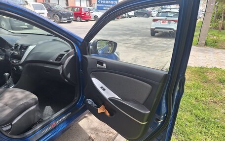 Hyundai Solaris II рестайлинг, 2011 год, 750 000 рублей, 5 фотография