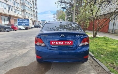 Hyundai Solaris II рестайлинг, 2011 год, 750 000 рублей, 3 фотография