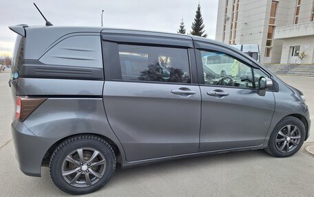 Honda Freed I, 2012 год, 950 000 рублей, 7 фотография