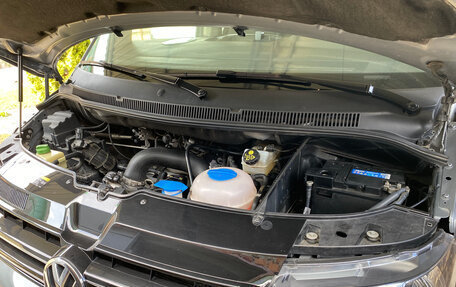 Volkswagen Caravelle T5, 2014 год, 2 750 000 рублей, 16 фотография