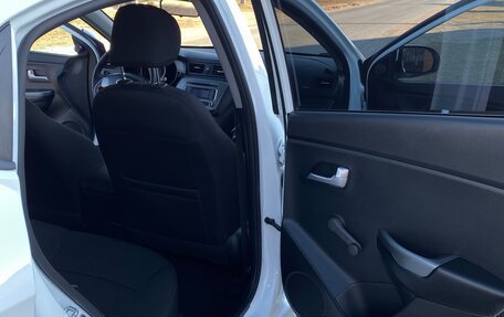 KIA Rio III рестайлинг, 2015 год, 1 020 000 рублей, 32 фотография