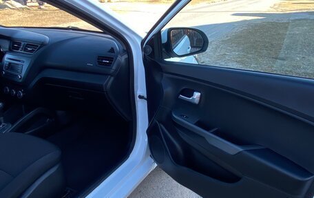 KIA Rio III рестайлинг, 2015 год, 1 020 000 рублей, 26 фотография