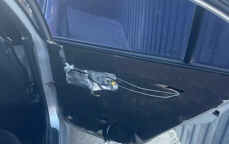 Mitsubishi Carisma I, 2003 год, 265 000 рублей, 17 фотография