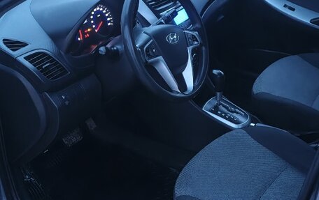 Hyundai Solaris II рестайлинг, 2012 год, 730 000 рублей, 9 фотография