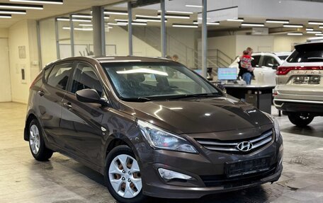 Hyundai Solaris II рестайлинг, 2015 год, 969 000 рублей, 3 фотография