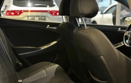 Hyundai Solaris II рестайлинг, 2015 год, 969 000 рублей, 5 фотография