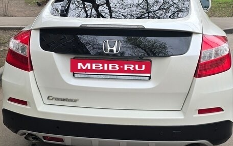 Honda Crosstour I рестайлинг, 2014 год, 1 600 000 рублей, 2 фотография