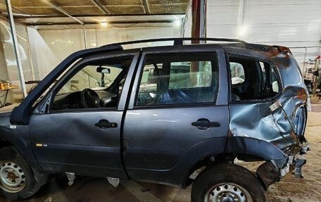 Chevrolet Niva I рестайлинг, 2018 год, 370 000 рублей, 2 фотография