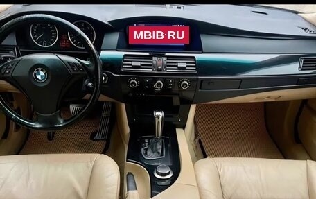 BMW 5 серия, 2006 год, 910 000 рублей, 8 фотография