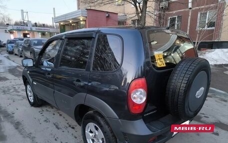 Chevrolet Niva I рестайлинг, 2013 год, 565 000 рублей, 2 фотография