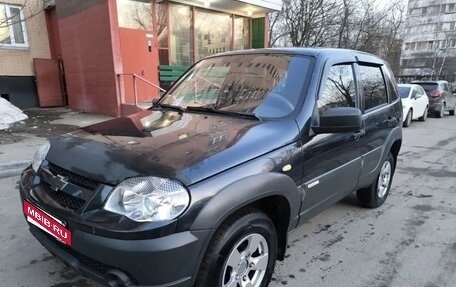 Chevrolet Niva I рестайлинг, 2013 год, 565 000 рублей, 3 фотография