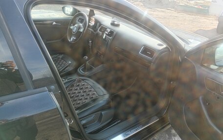 Volkswagen Jetta VI, 2011 год, 900 000 рублей, 1 фотография