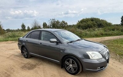 Toyota Avensis III рестайлинг, 2004 год, 500 000 рублей, 1 фотография