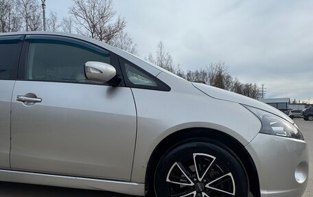 Mitsubishi Grandis, 2003 год, 599 000 рублей, 2 фотография