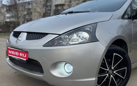 Mitsubishi Grandis, 2003 год, 599 000 рублей, 5 фотография