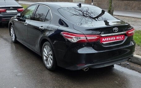 Toyota Camry, 2023 год, 3 000 000 рублей, 2 фотография