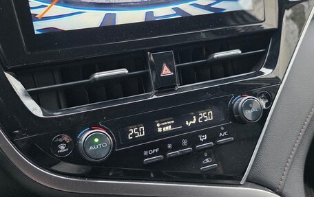 Toyota Camry, 2023 год, 3 000 000 рублей, 21 фотография