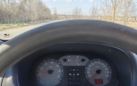 Renault Symbol I, 2005 год, 250 000 рублей, 5 фотография