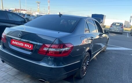 Mercedes-Benz E-Класс, 2010 год, 1 130 000 рублей, 6 фотография