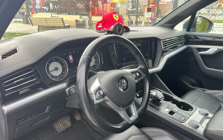 Volkswagen Touareg III, 2018 год, 4 800 000 рублей, 16 фотография