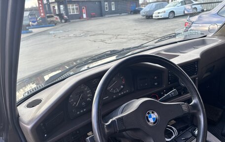 BMW 5 серия, 1984 год, 390 000 рублей, 9 фотография