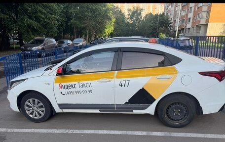 Hyundai Solaris II рестайлинг, 2018 год, 550 000 рублей, 4 фотография