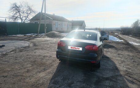 Volkswagen Jetta VI, 2011 год, 900 000 рублей, 6 фотография