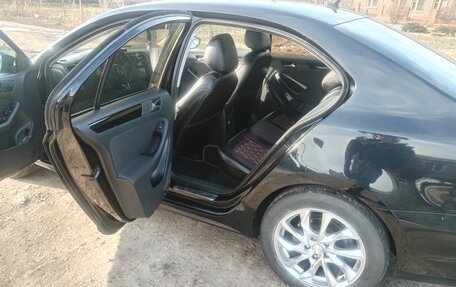 Volkswagen Jetta VI, 2011 год, 900 000 рублей, 11 фотография