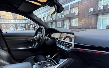 BMW 3 серия, 2019 год, 2 950 000 рублей, 10 фотография