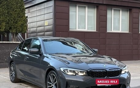BMW 3 серия, 2019 год, 2 950 000 рублей, 4 фотография