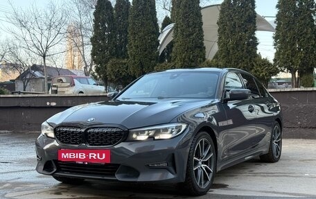 BMW 3 серия, 2019 год, 2 950 000 рублей, 2 фотография