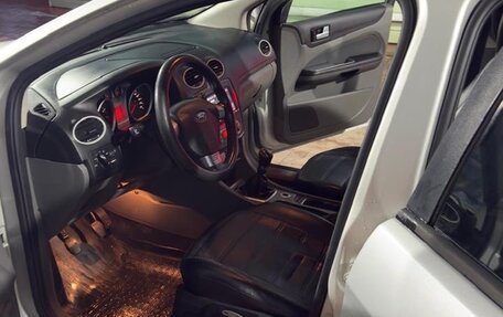 Ford Focus II рестайлинг, 2010 год, 750 000 рублей, 16 фотография