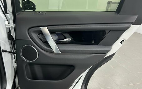 Land Rover Discovery Sport I рестайлинг, 2019 год, 2 990 000 рублей, 25 фотография