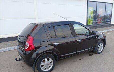 Renault Sandero I, 2011 год, 700 000 рублей, 3 фотография