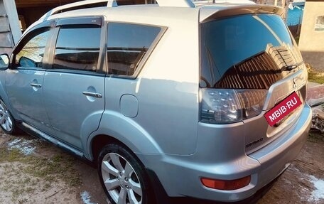 Mitsubishi Outlander III рестайлинг 3, 2010 год, 1 050 000 рублей, 3 фотография