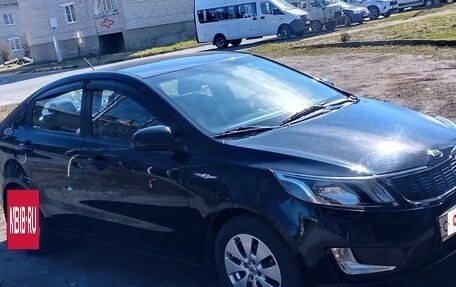 KIA Rio III рестайлинг, 2013 год, 1 000 000 рублей, 4 фотография