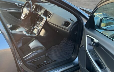 Volvo V60 I, 2018 год, 2 850 000 рублей, 10 фотография