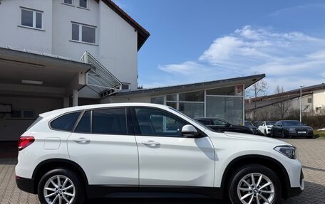 BMW X1, 2022 год, 1 980 000 рублей, 2 фотография