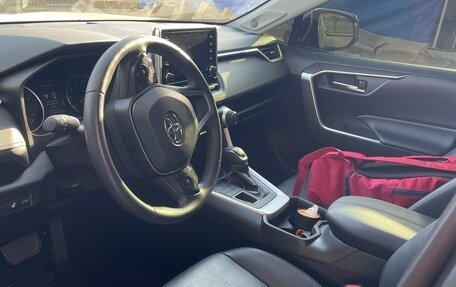 Toyota RAV4, 2019 год, 3 000 000 рублей, 7 фотография